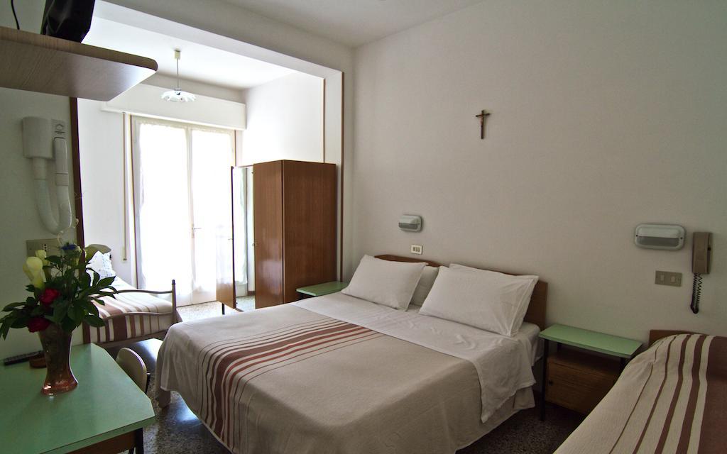 Hotel Villa Tua リッチョーネ 部屋 写真