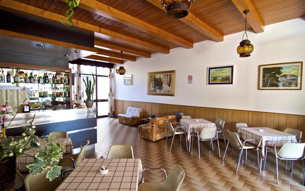 Hotel Villa Tua リッチョーネ エクステリア 写真