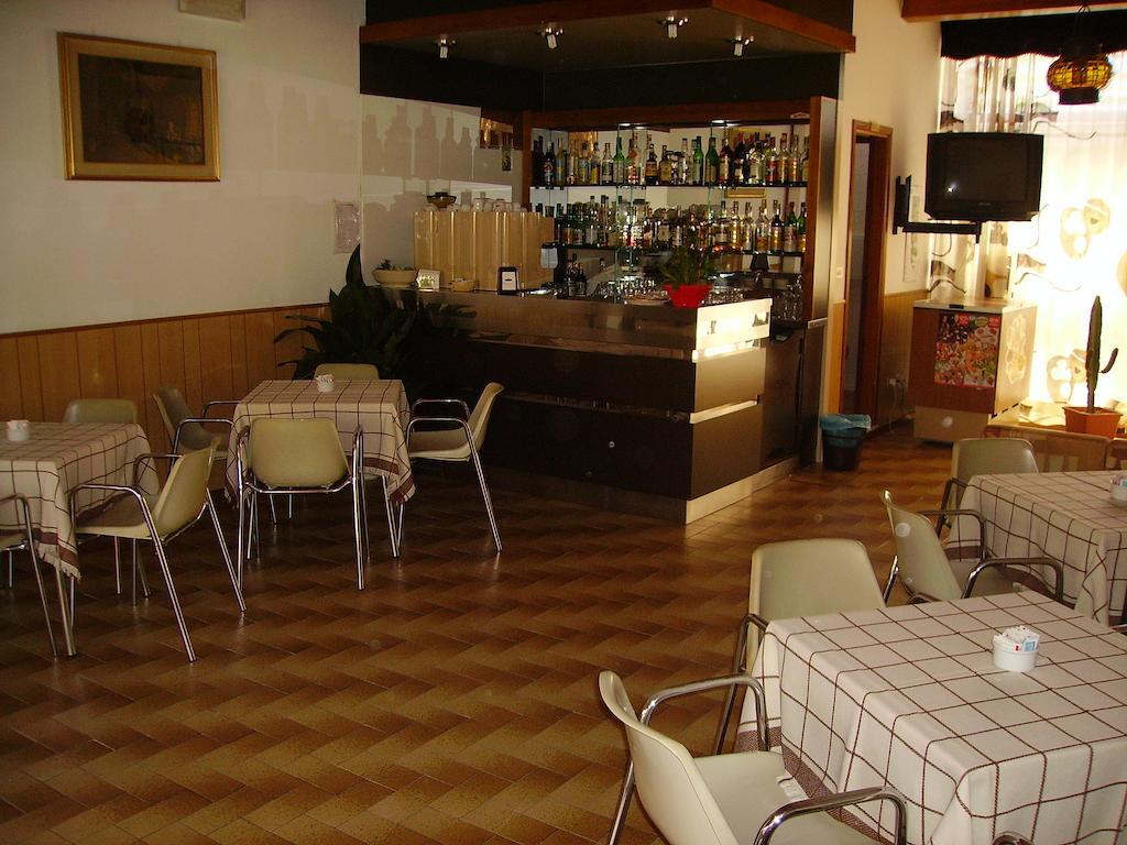 Hotel Villa Tua リッチョーネ エクステリア 写真
